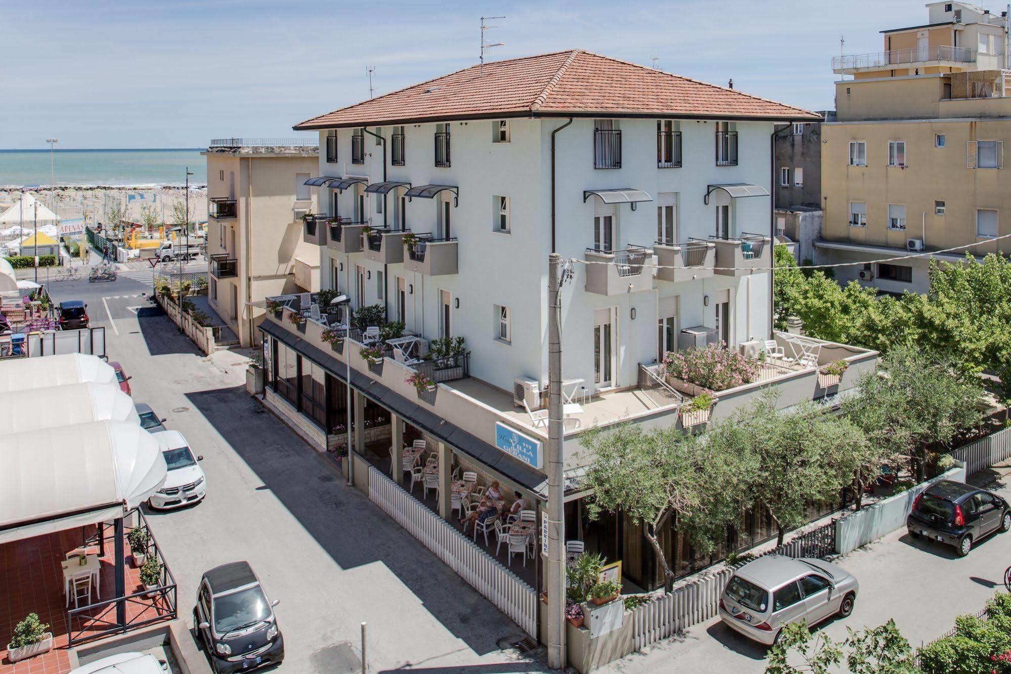 Hotel Villa Dei Gerani Rimini Exterior photo