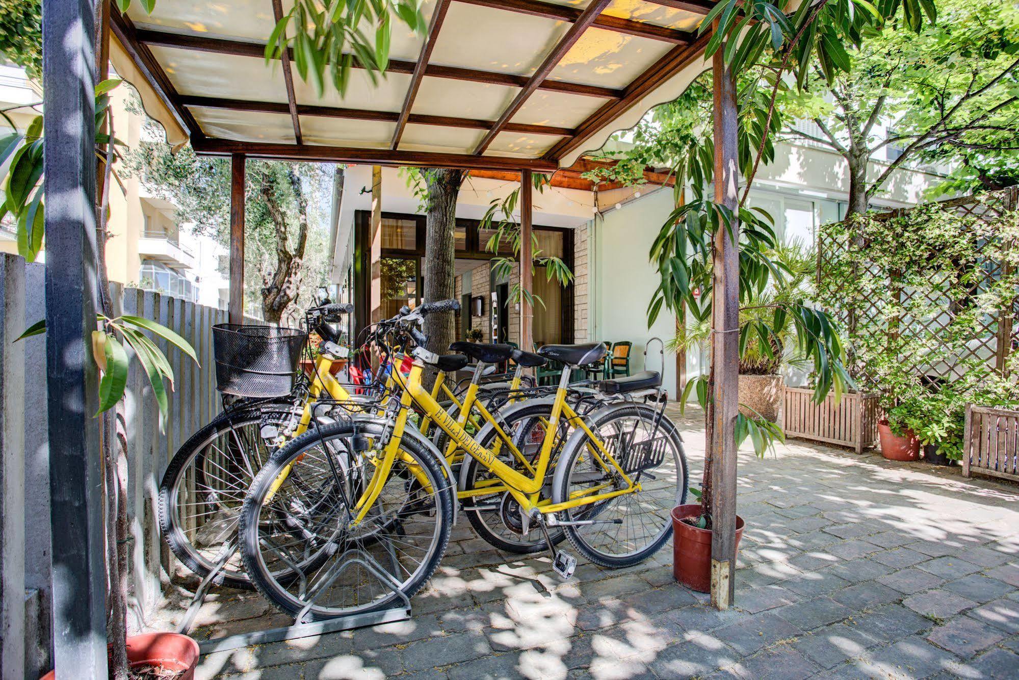 Hotel Villa Dei Gerani Rimini Exterior photo